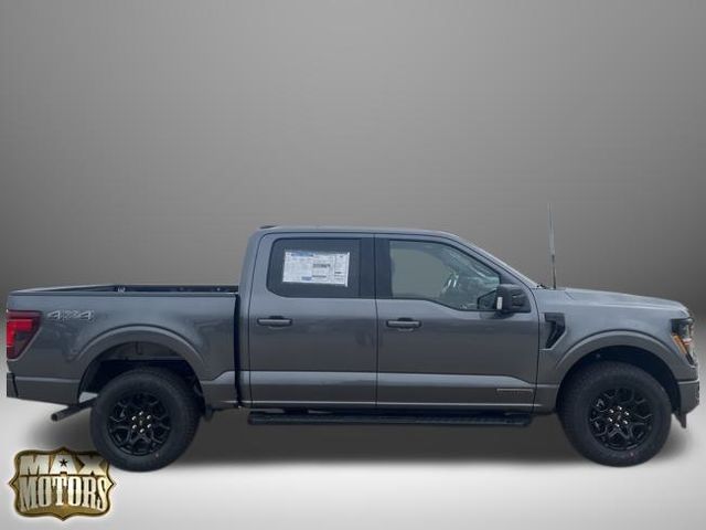 2025 Ford F-150 XLT photo 3