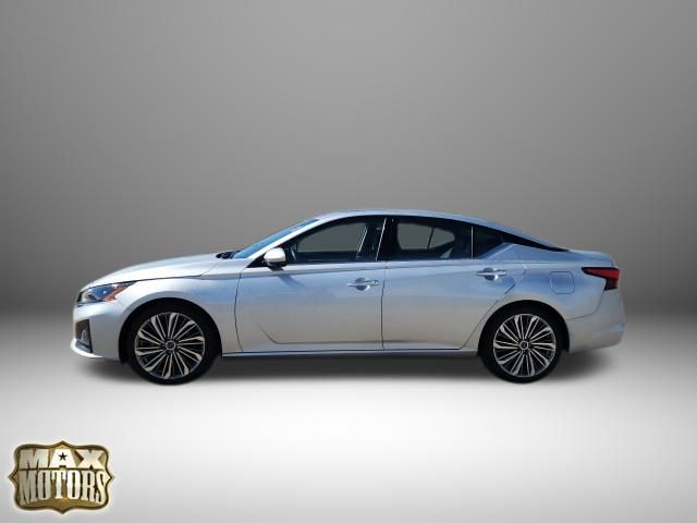 2023 Nissan Altima 2.5 SL photo 3