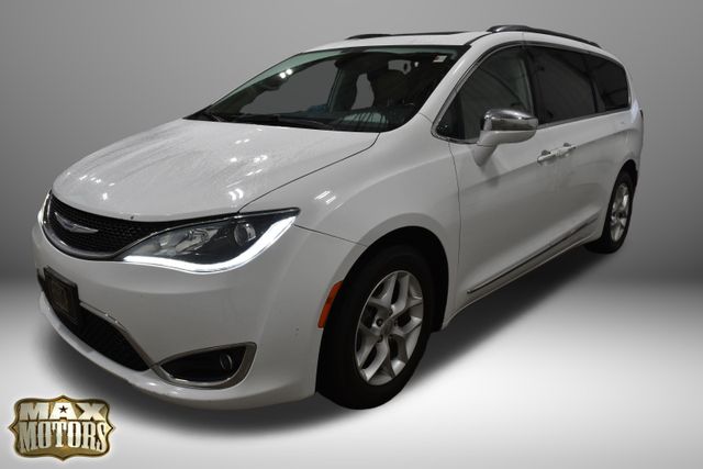 2020 Chrysler Pacifica Limited photo 3