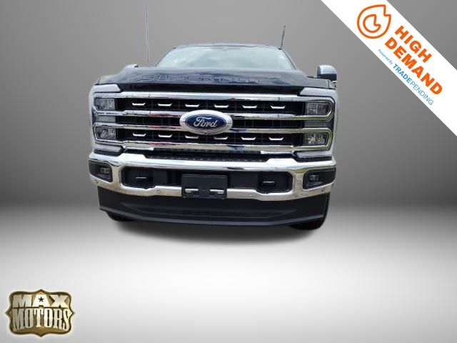 2026 Ford F-350 Super Duty Lariat's photo