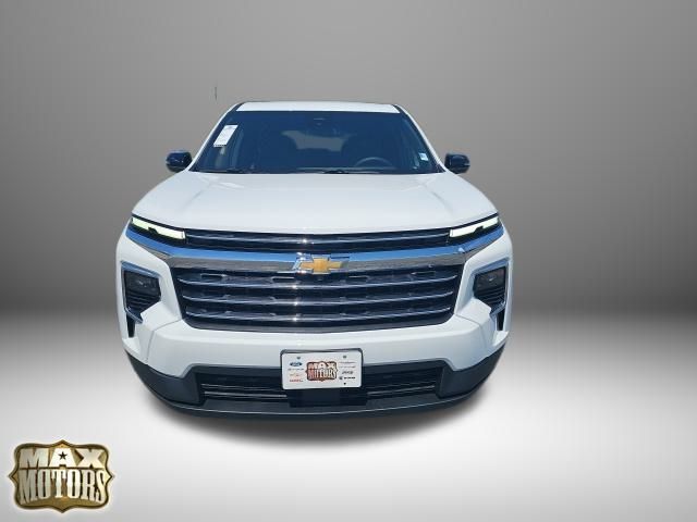 2025 Chevrolet Traverse photo 2