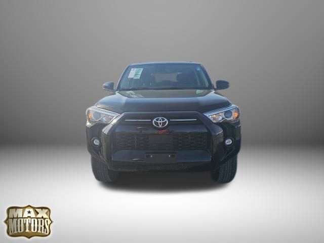 2024 Toyota 4Runner SR5 photo 2