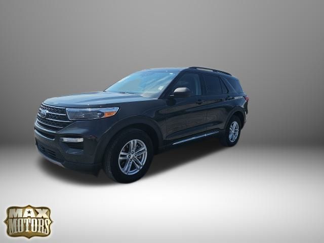 2023 Ford Explorer XLT photo 2