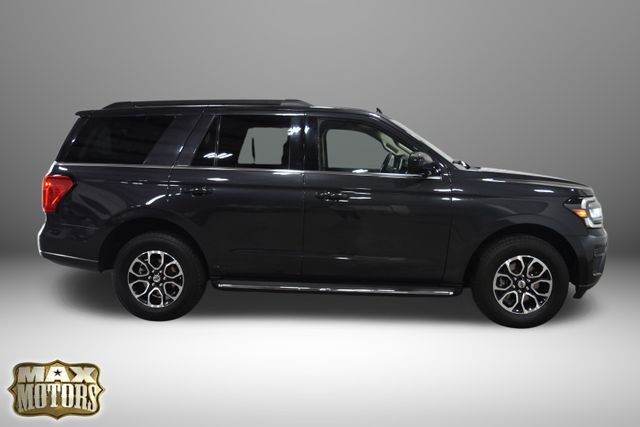 2022 Ford Expedition XLT photo 2