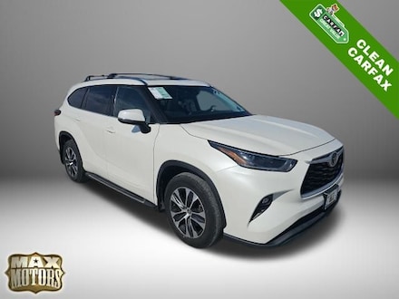 2021 Toyota Highlander XLE SUV