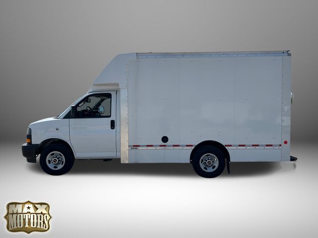 2022 Gmc Savana Cutaway 3500 photo 4