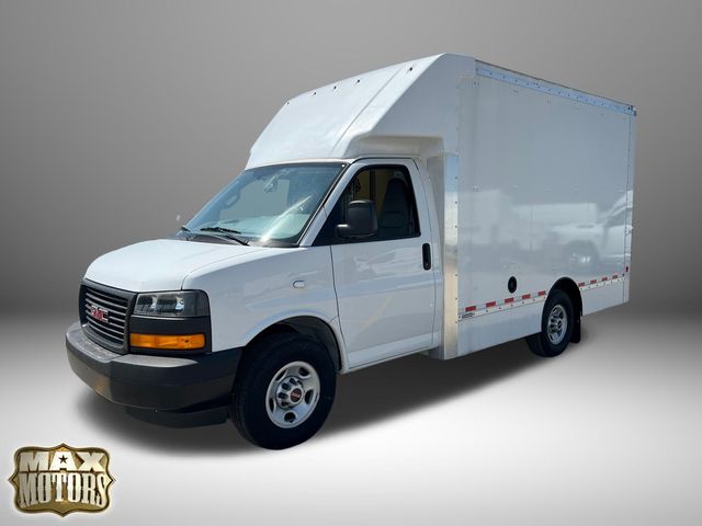2022 Gmc Savana Cutaway 3500 photo 3