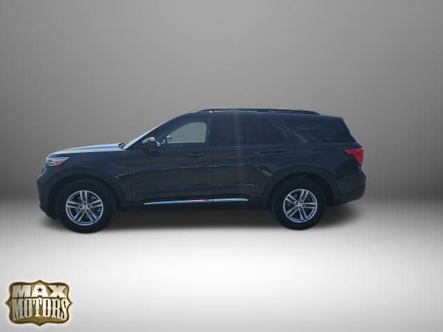 2023 Ford Explorer XLT photo 3