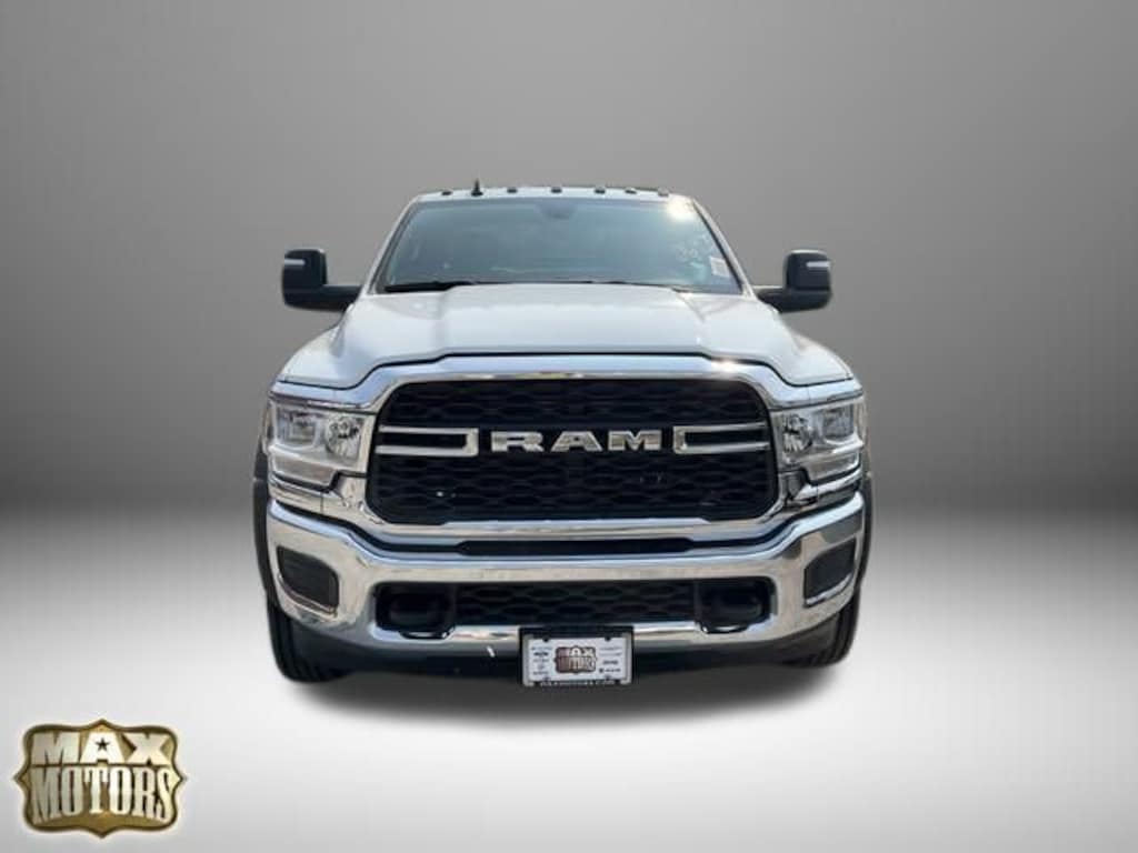 New 2024 Ram 5500 Chassis Cab 5500 TRADESMAN CHASSIS CREW CAB 4X4 60' CA Pickup