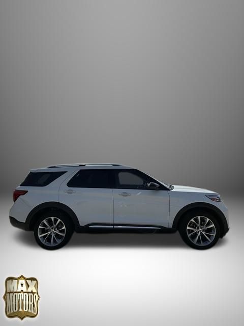 2021 Ford Explorer Platinum photo 4