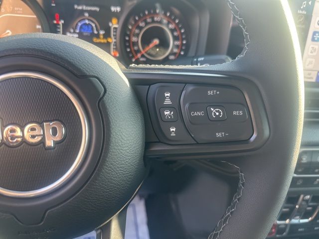 2025 Jeep Gladiator Willys - Photo 24