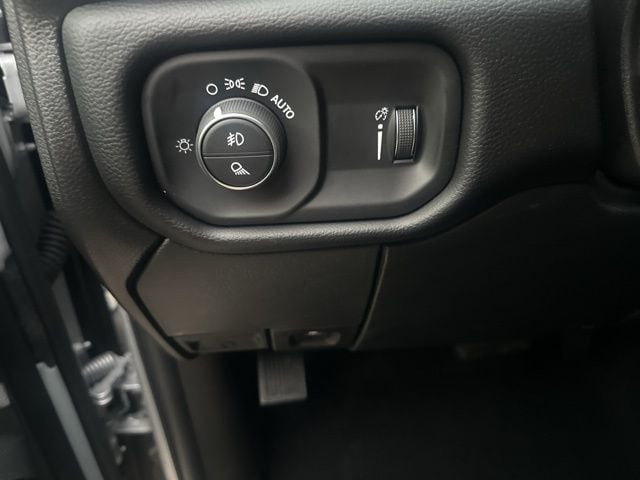 2026 RAM 3500 Big Horn - Photo 25