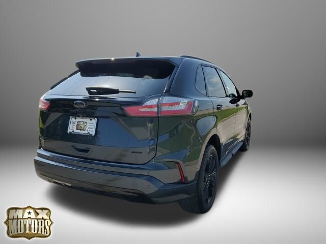 2024 Ford Edge SE photo 2