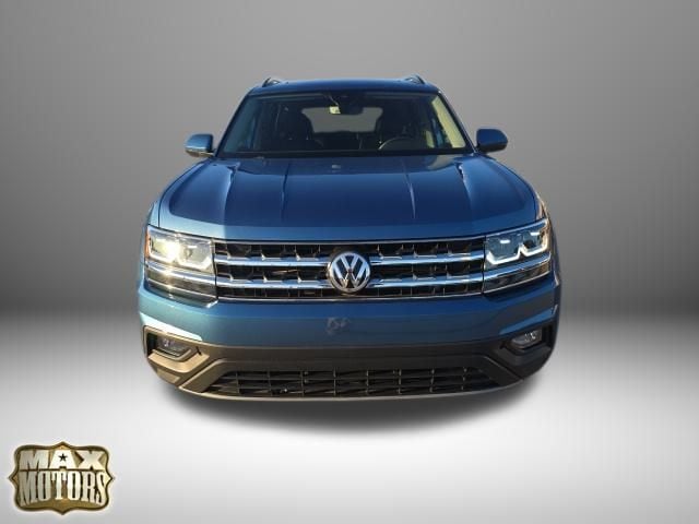 Used 2020 Volkswagen Atlas SE w/Tech with VIN 1V2WR2CA7LC502893 for sale in Kansas City