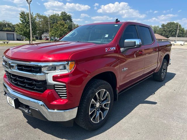 Used 2024 Chevrolet Silverado 1500 LT with VIN 3GCUDDED8RG374132 for sale in Kansas City