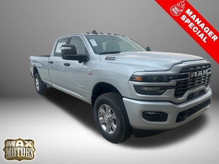 2026 Ram 3500 BIG HORN CREW CAB 4X4 8' BOX Pickup