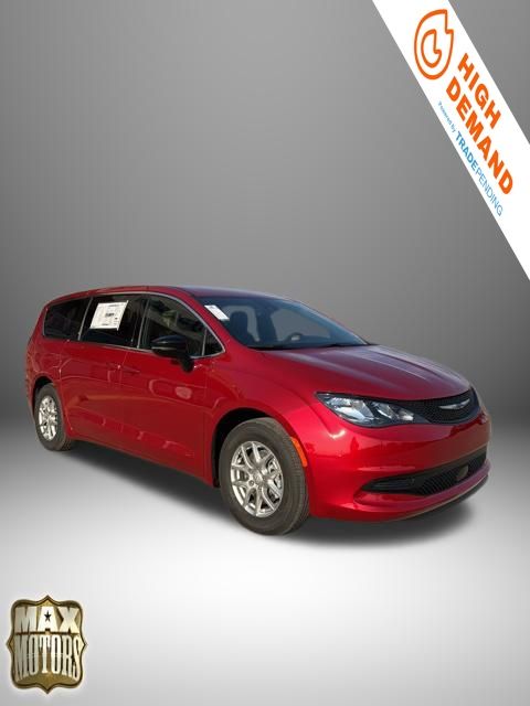 2026 Chrysler Voyager LX's photo