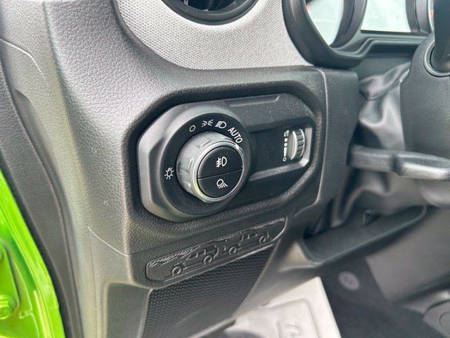 2025 Jeep Gladiator Willys - Photo 23