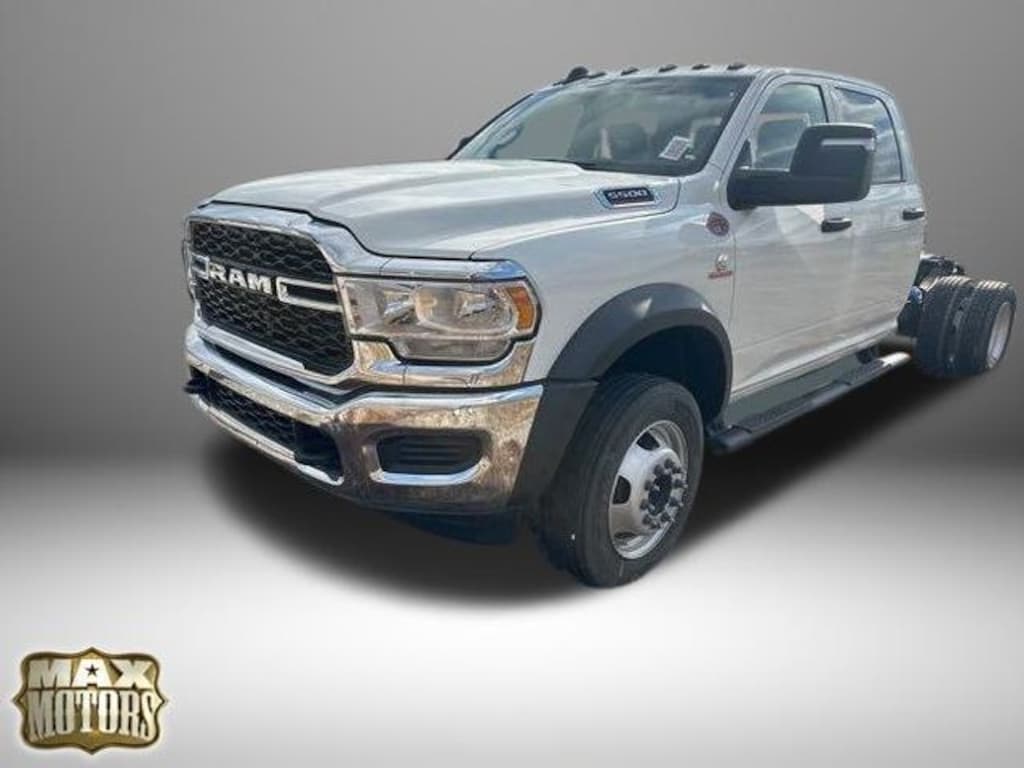 New 2024 Ram 5500 Chassis Cab 5500 TRADESMAN CHASSIS CREW CAB 4X4 60' CA Pickup