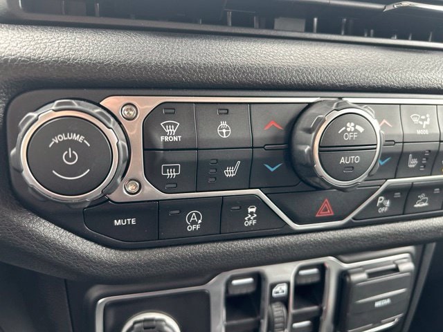 2025 Jeep Gladiator Willys - Photo 34