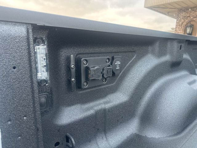 2026 RAM 3500 Big Horn - Photo 15