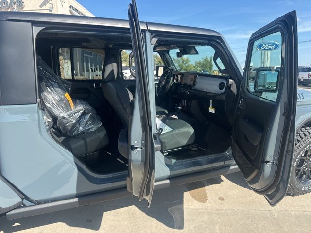 2025 Jeep Gladiator Willys - Photo 16