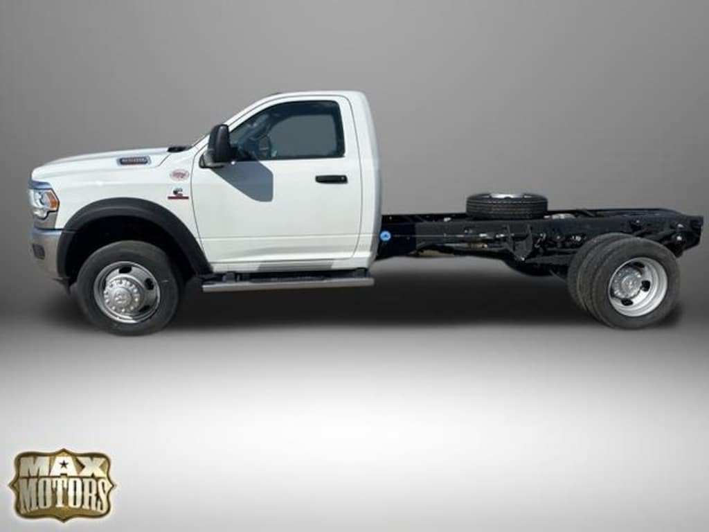 New 2024 Ram 5500 Chassis Cab 5500 TRADESMAN CHASSIS REGULAR CAB 4X4 84' CA Pickup