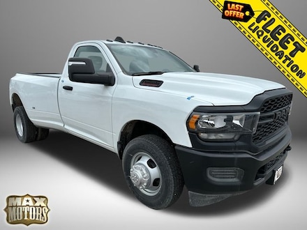 2023 Ram 3500 TRADESMAN REGULAR CAB 4X2 8' BOX Pickup