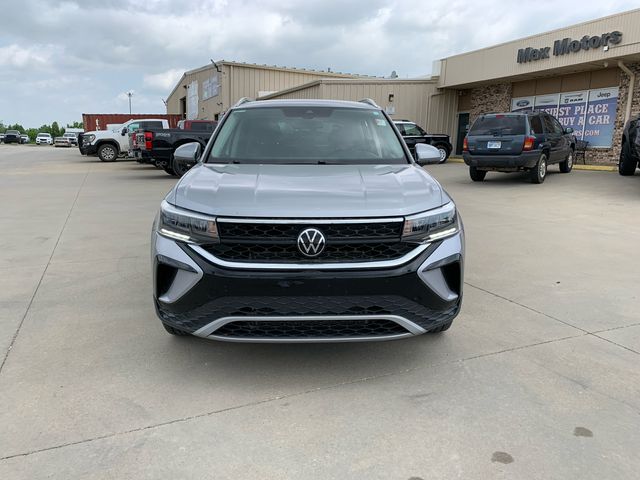 Used 2022 Volkswagen Taos SE with VIN 3VVYX7B25NM088135 for sale in Butler, MO