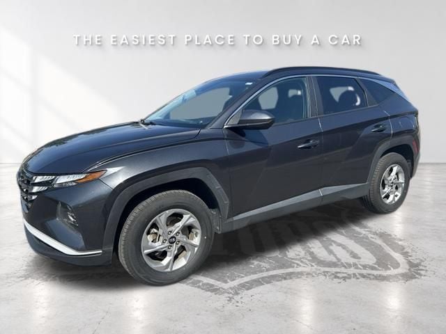 Used 2024 Hyundai Tucson SEL with VIN 5NMJBCDE4RH298488 for sale in Kansas City