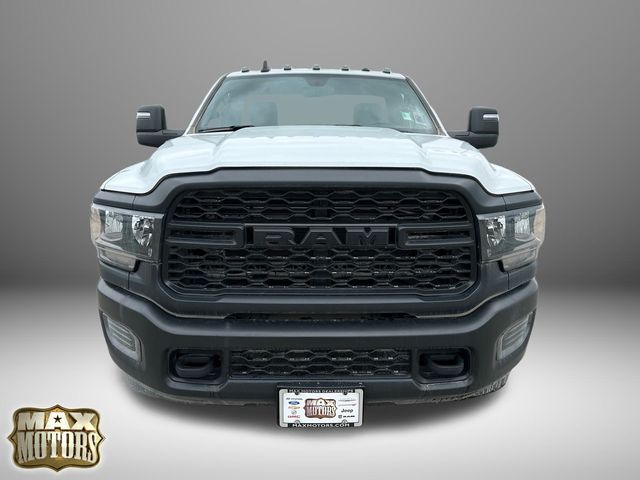 2023 Ram 3500 Tradesman photo 2
