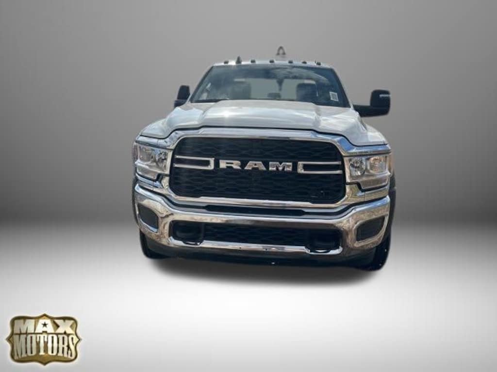 New 2024 Ram 5500 Chassis Cab 5500 TRADESMAN CHASSIS CREW CAB 4X4 60' CA Pickup