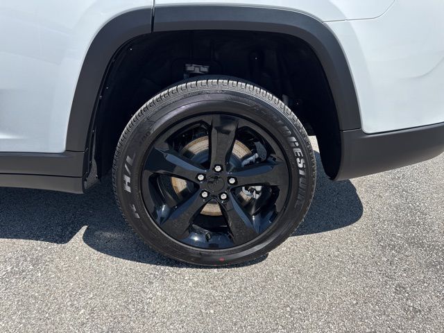 2025 Jeep Grand Cherokee Altitude X photo 4