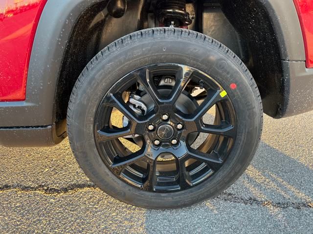 2025 Jeep Compass Latitude photo 4
