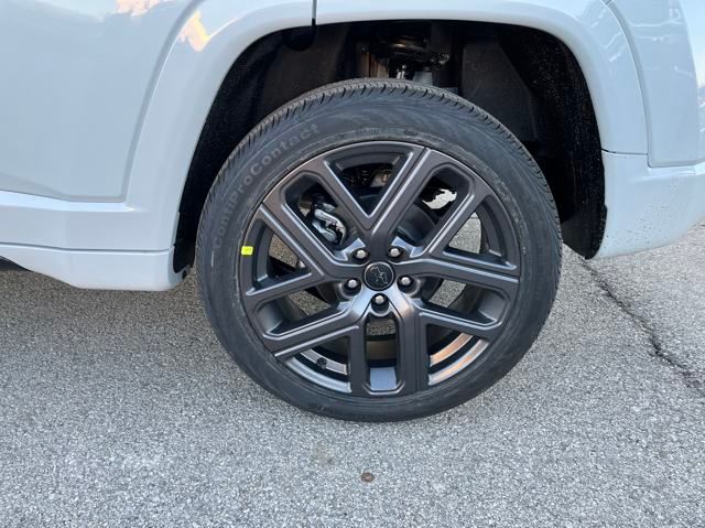 2025 Jeep Compass Limited photo 4
