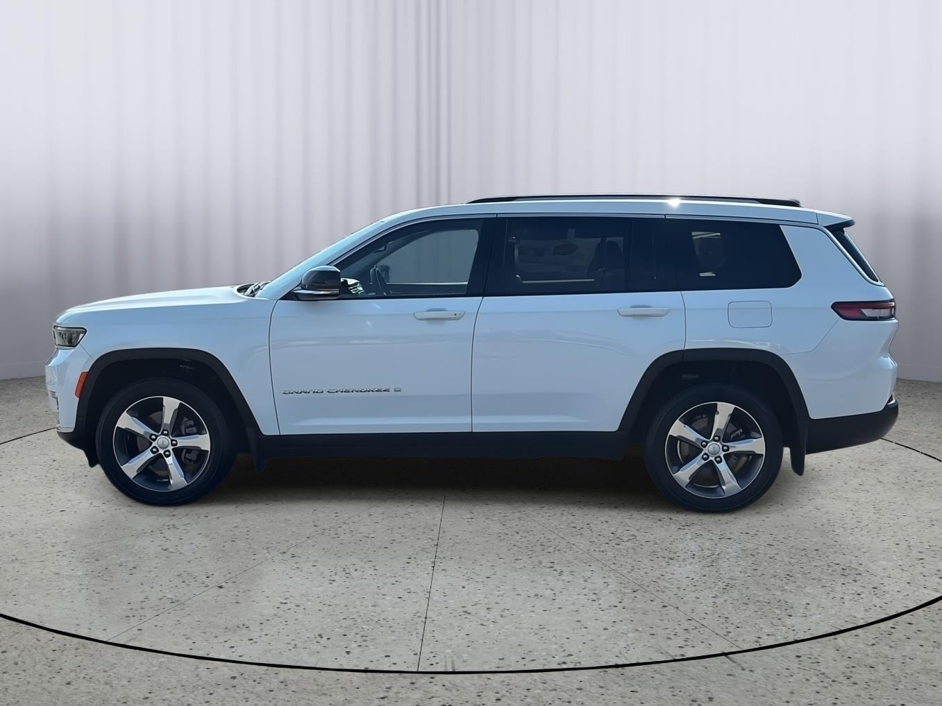 Used 2021 Jeep Grand Cherokee L Limited with VIN 1C4RJKBG1M8128216 for sale in Kansas City