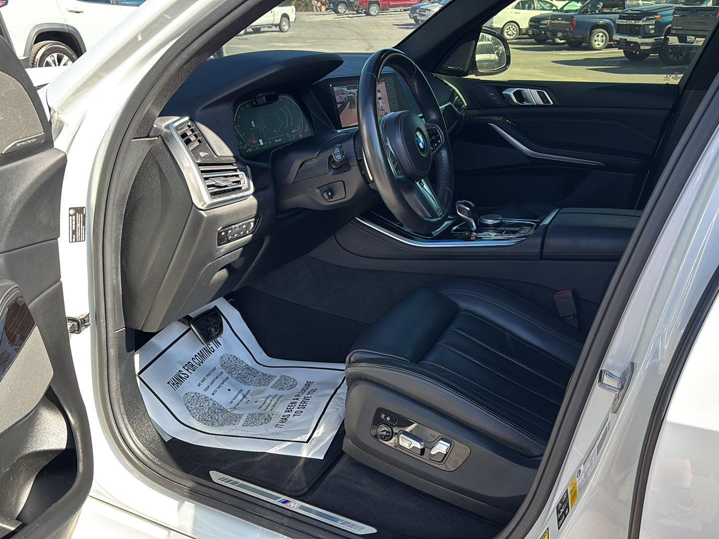 2019 BMW X5 50i - Photo 16