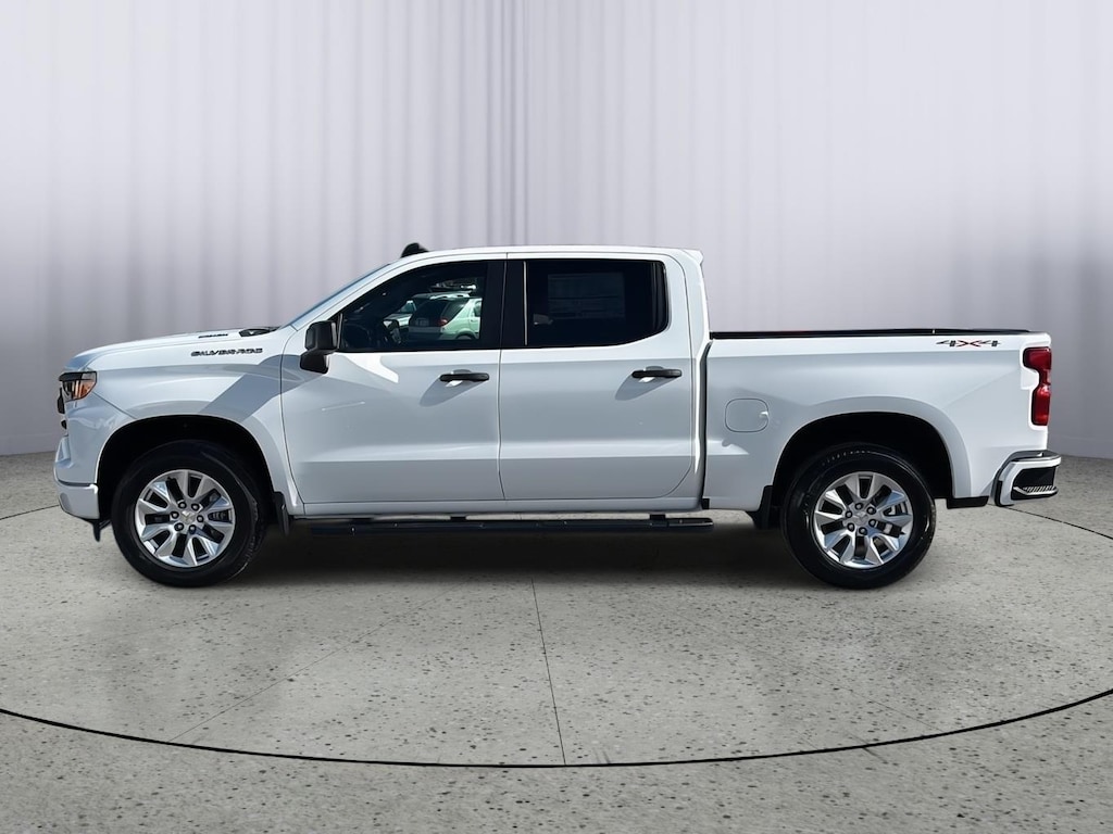New 2026 Chevrolet Silverado 1500 Custom Truck
