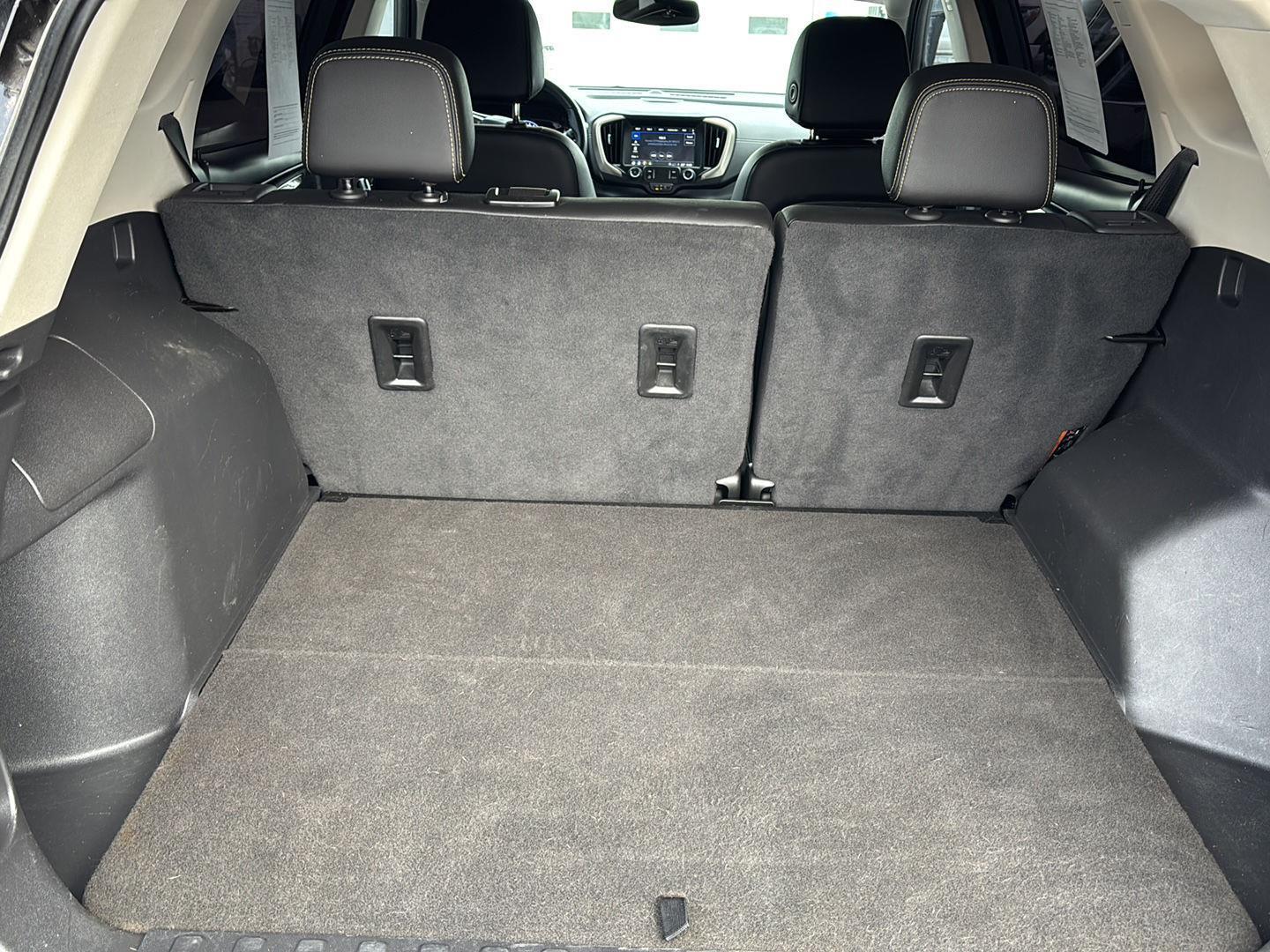 2023 GMC Terrain Denali - Photo 19