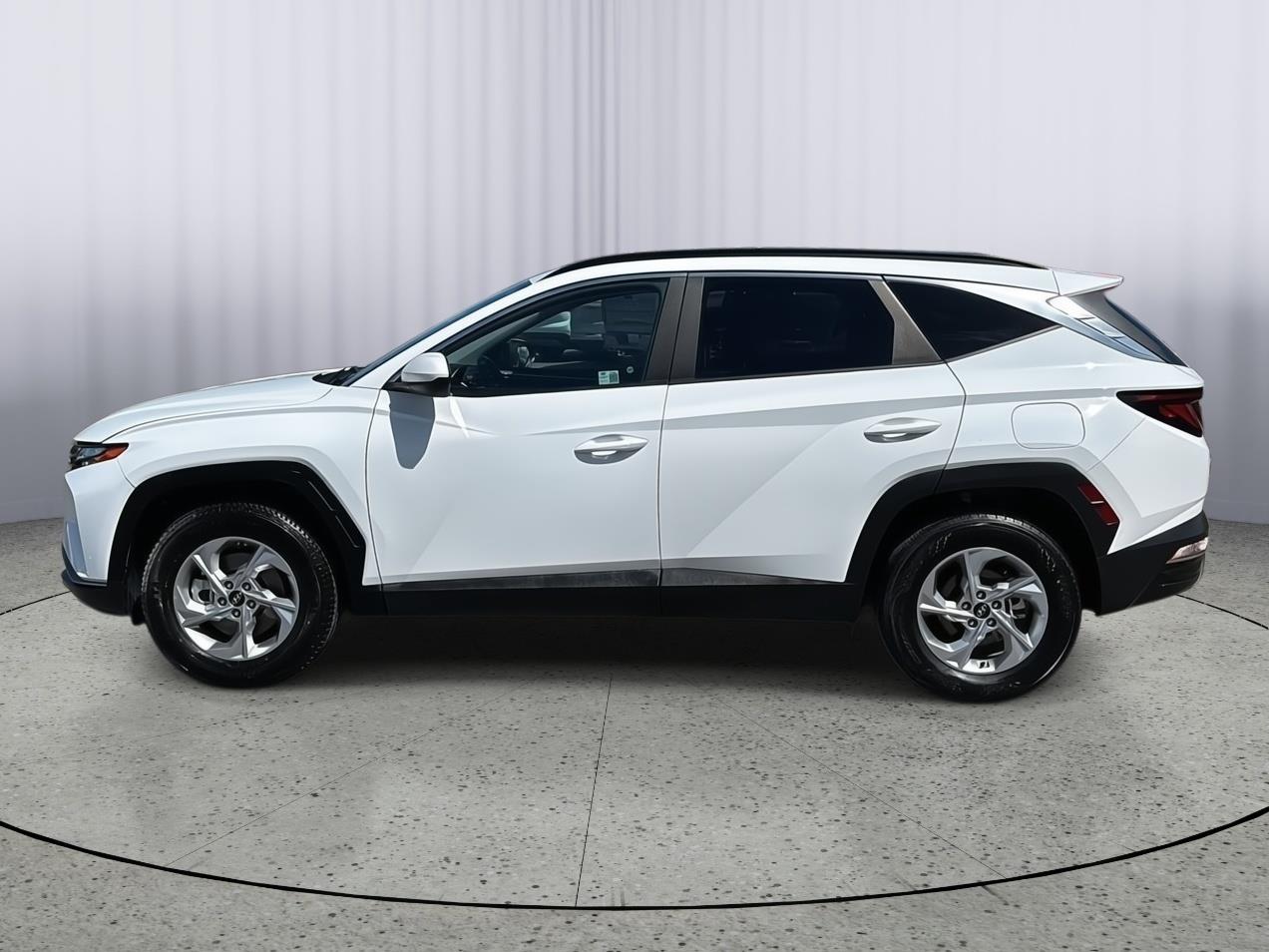 Used 2024 Hyundai Tucson SEL with VIN 5NMJBCDEXRH338962 for sale in Kansas City