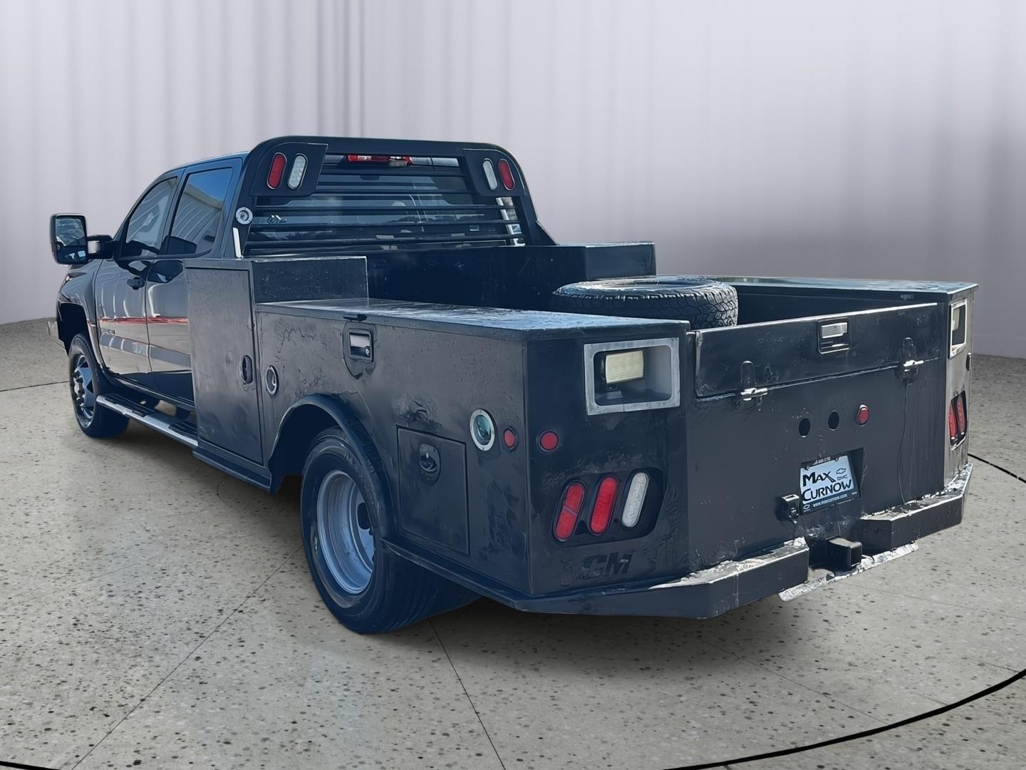 2015 Chevrolet Silverado 3500HD Work Truck photo 3