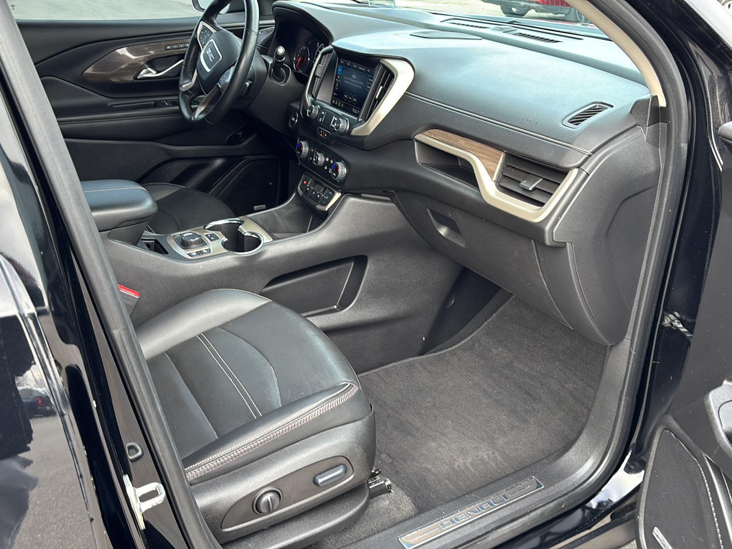 2023 GMC Terrain Denali - Photo 24