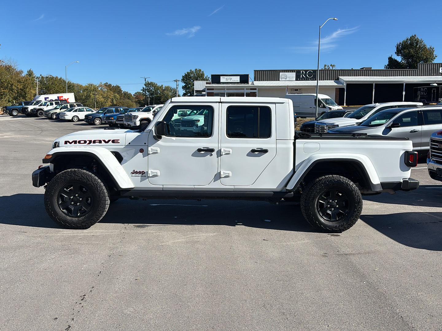 Used 2023 Jeep Gladiator Mojave with VIN 1C6JJTEG2PL552124 for sale in Kansas City