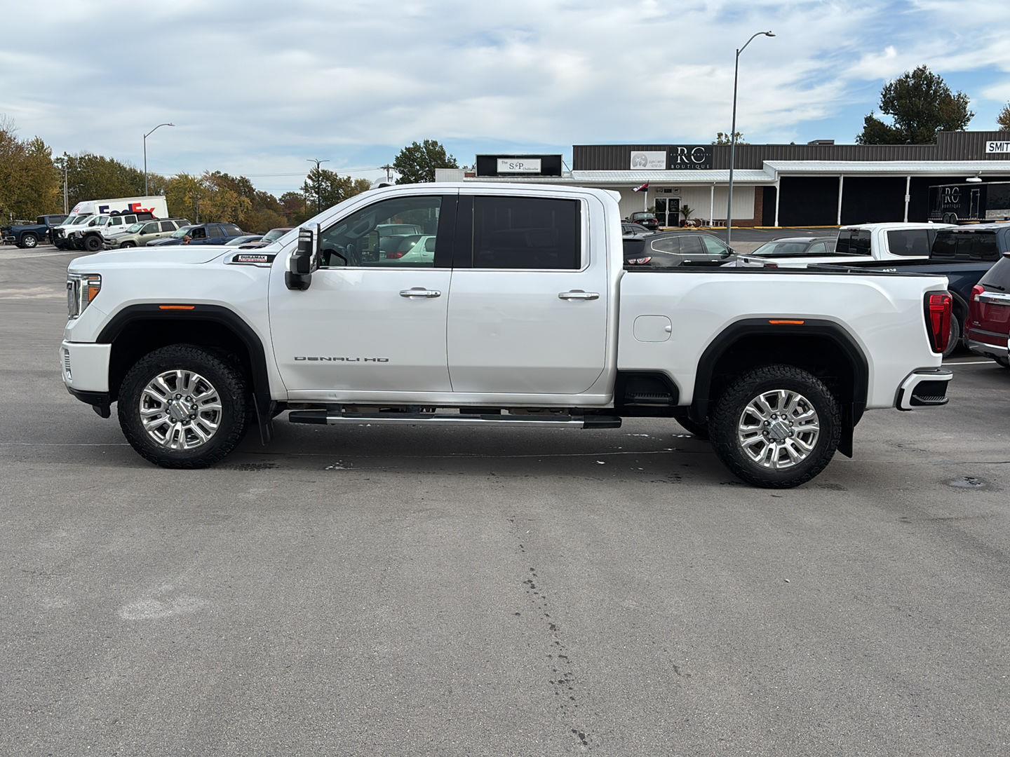 Used 2022 GMC Sierra 2500 Denali HD Denali with VIN 1GT49REY5NF300972 for sale in Kansas City