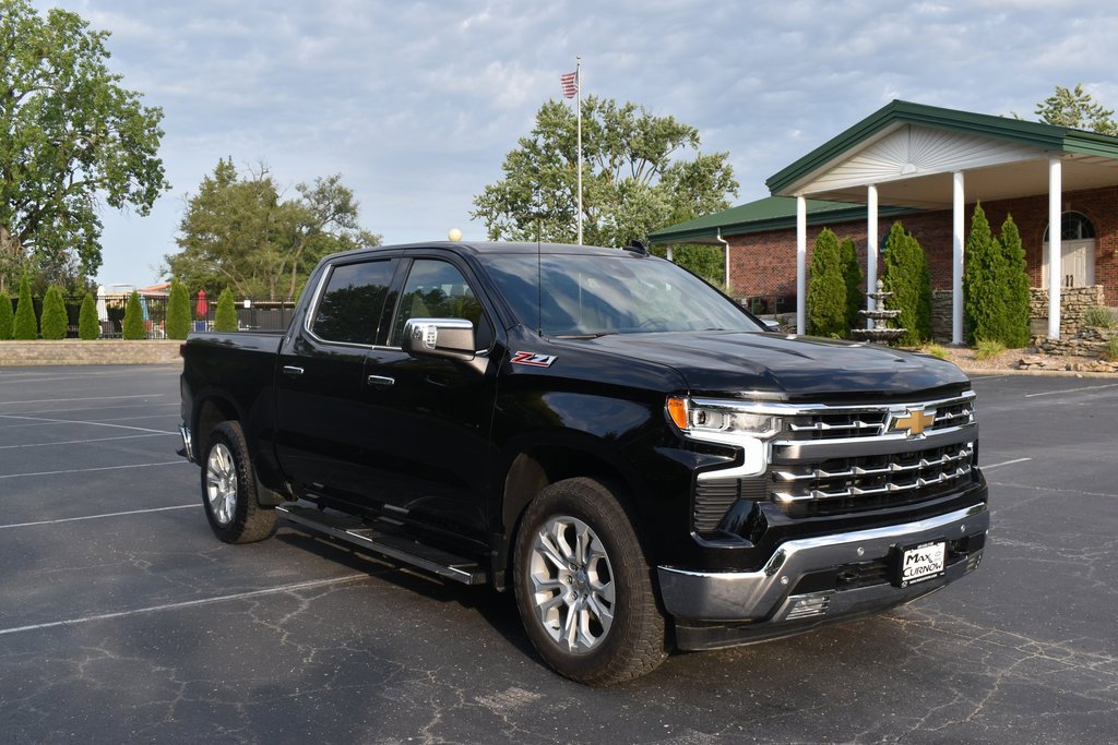 Used 2022 Chevrolet Silverado 1500 LTZ with VIN 2GCUDGED6N1517826 for sale in Kansas City