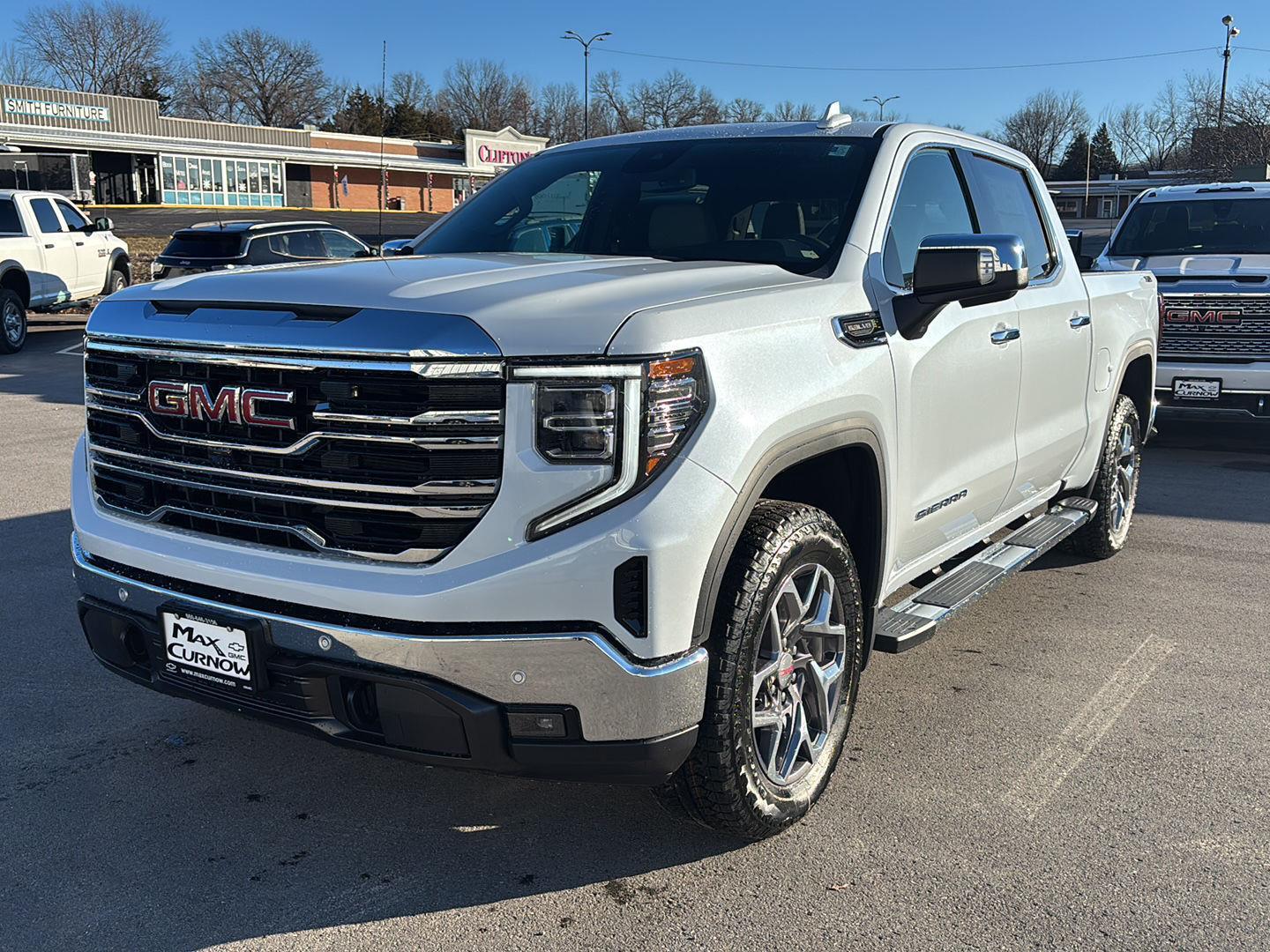 2026 GMC Sierra 1500 SLT's photo
