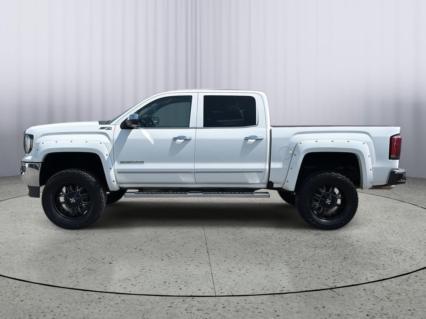 Used 2017 GMC Sierra 1500 SLT with VIN 3GTU2NEJ5HG455136 for sale in Kansas City