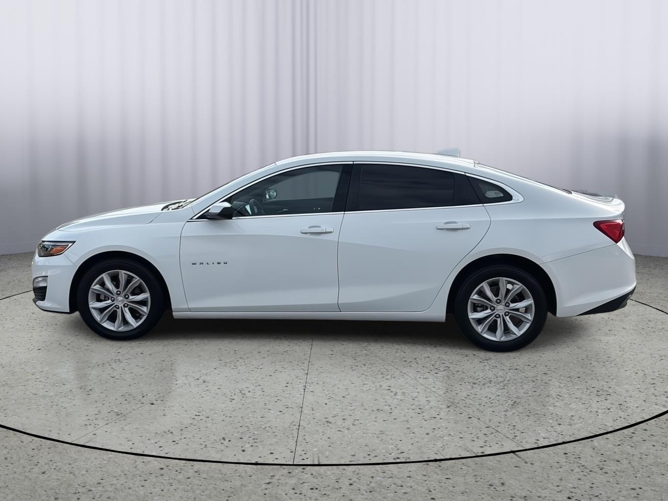 Used 2024 Chevrolet Malibu 1LT with VIN 1G1ZD5ST8RF219890 for sale in Kansas City