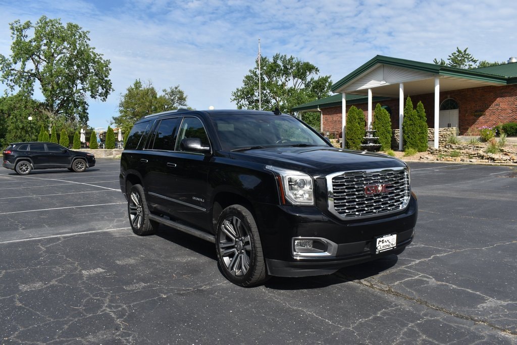 Used 2018 GMC Yukon Denali with VIN 1GKS2CKJ8JR394486 for sale in Kansas City