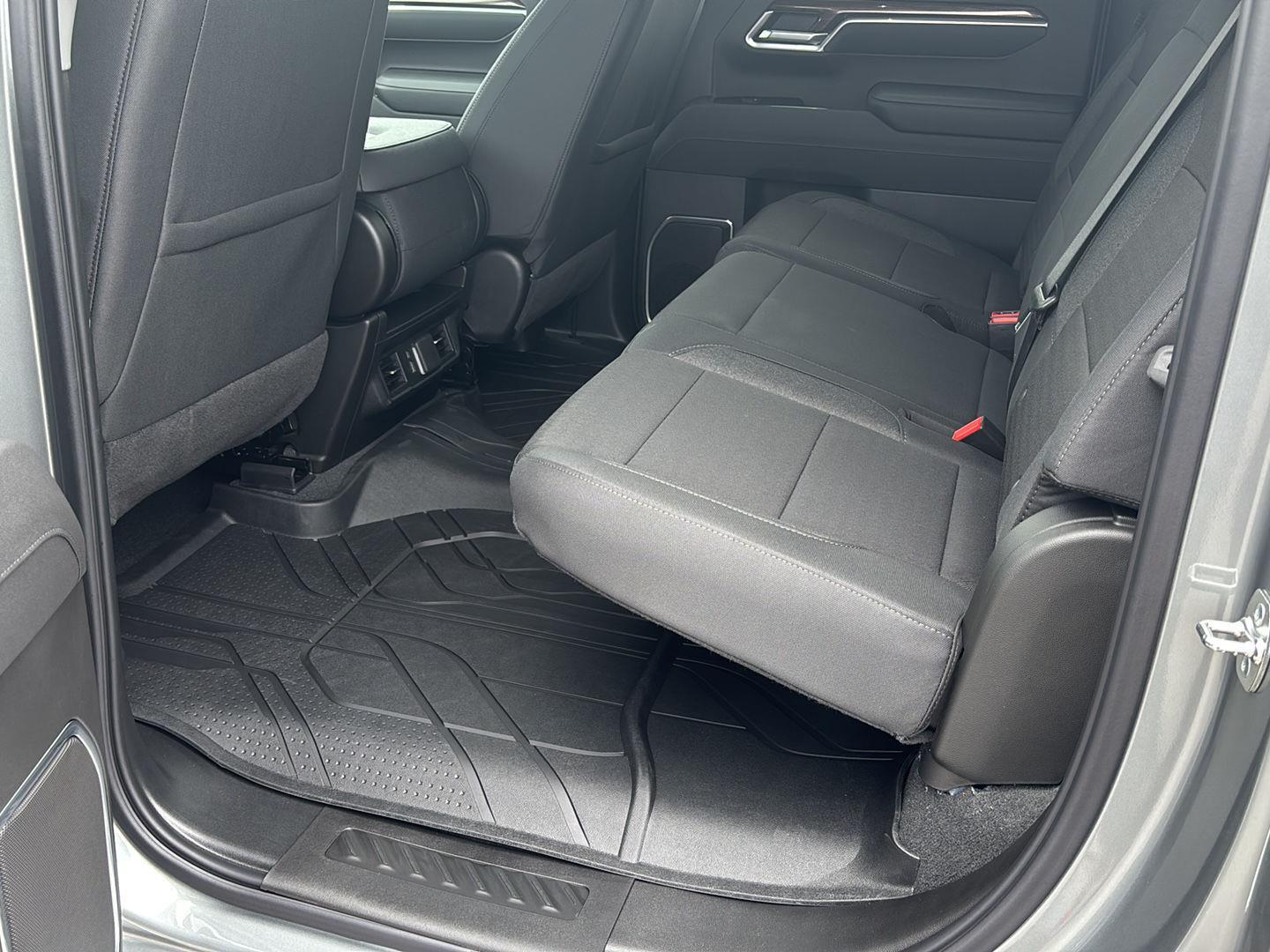 2025 Chevrolet Silverado 1500 LT - Photo 18